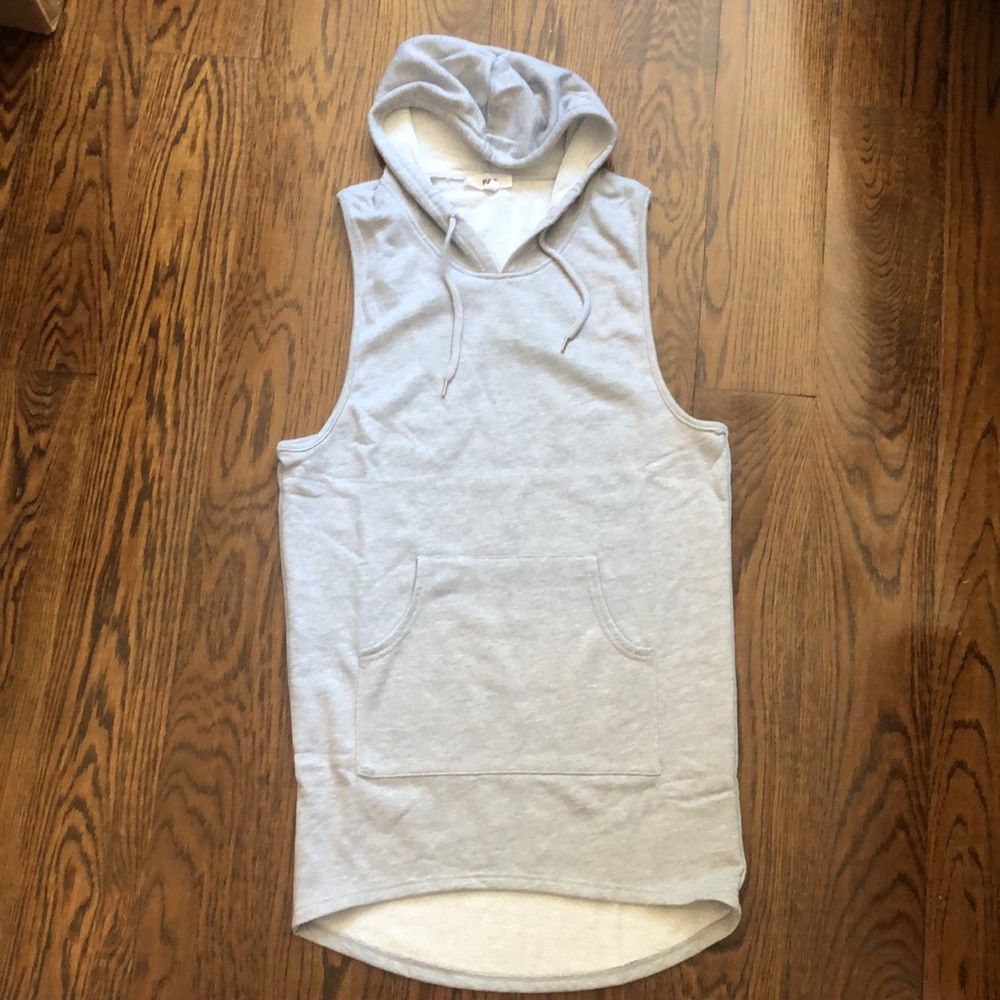 NUDE Women’s Cozy Grey Sleeveless Pullover Hoodie With Kangaroo Pouch Sz MEDIUM